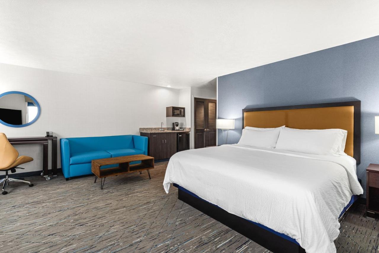 Holiday Inn Express Wenatchee By Ihg Exterior photo