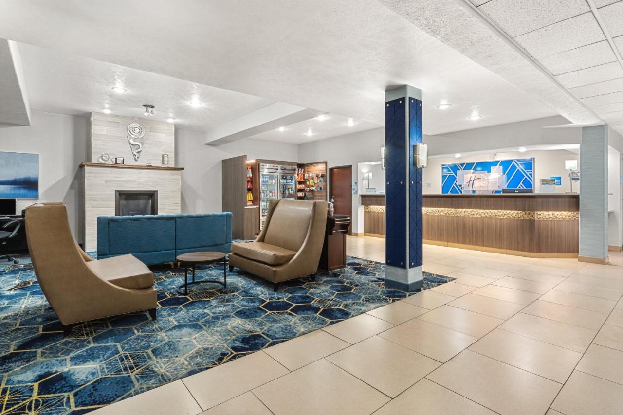 Holiday Inn Express Wenatchee By Ihg Exterior photo