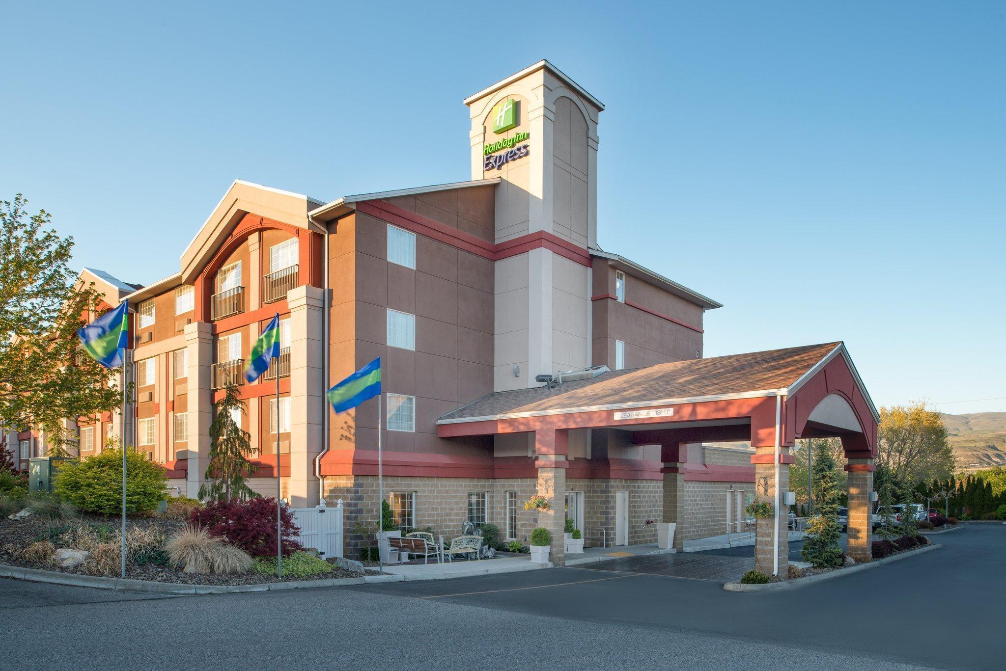 Holiday Inn Express Wenatchee By Ihg Exterior photo