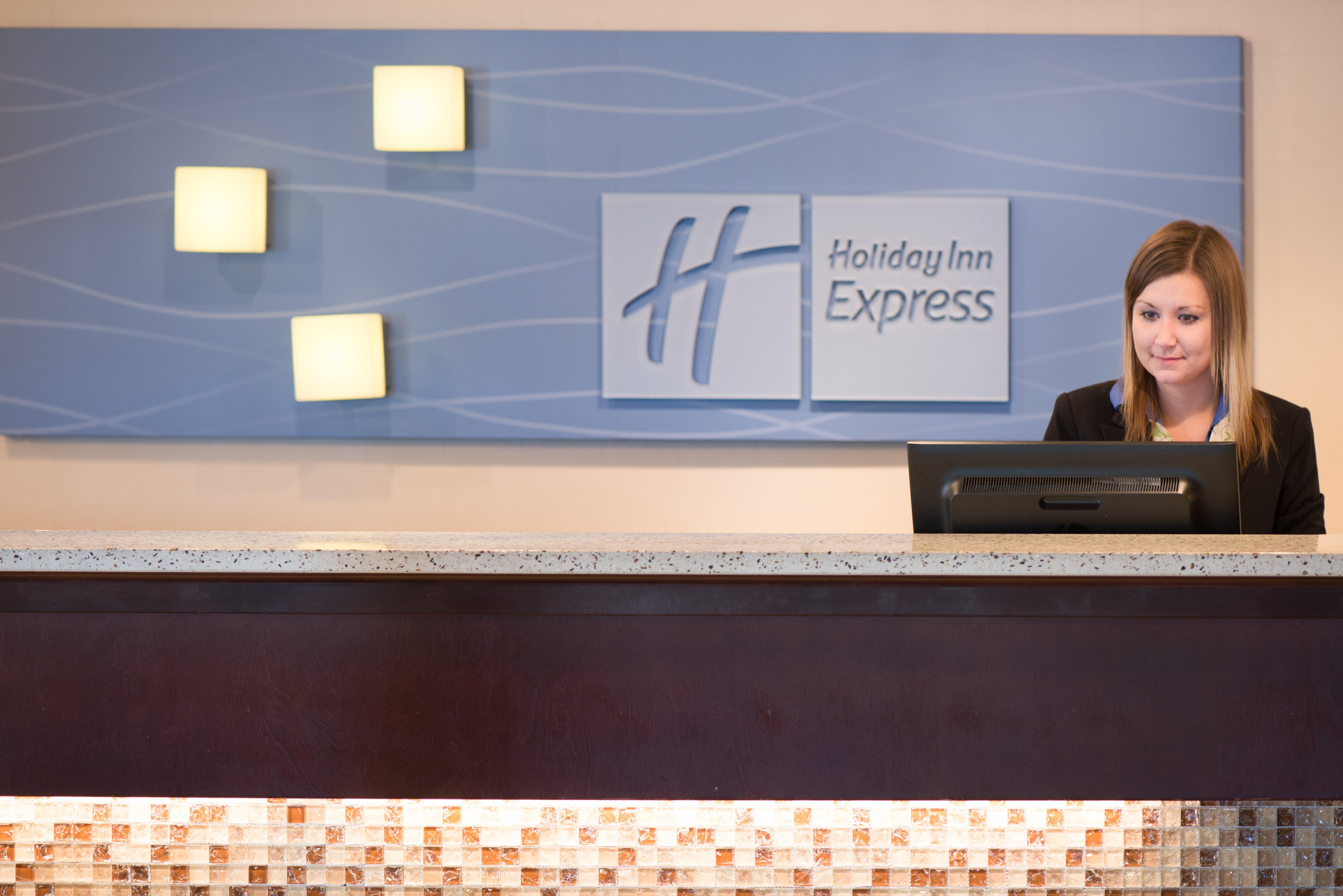 Holiday Inn Express Wenatchee By Ihg Exterior photo