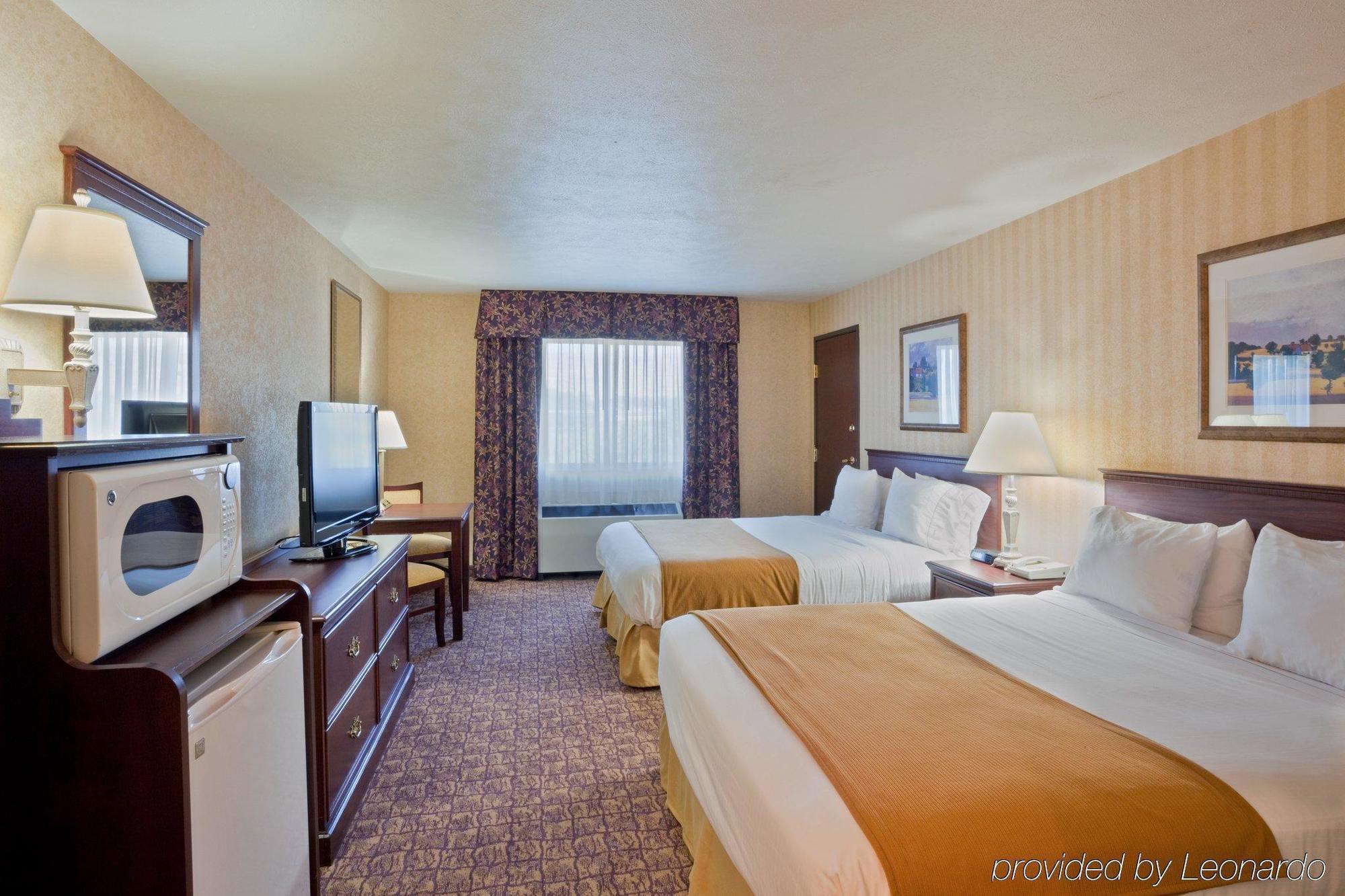 Holiday Inn Express Wenatchee By Ihg Room photo
