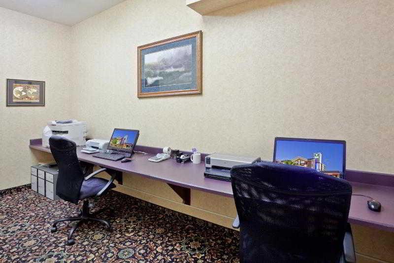 Holiday Inn Express Wenatchee By Ihg Facilities photo